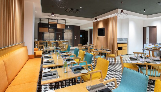 PARK INN BY RADISSON GWALIOR - RBG