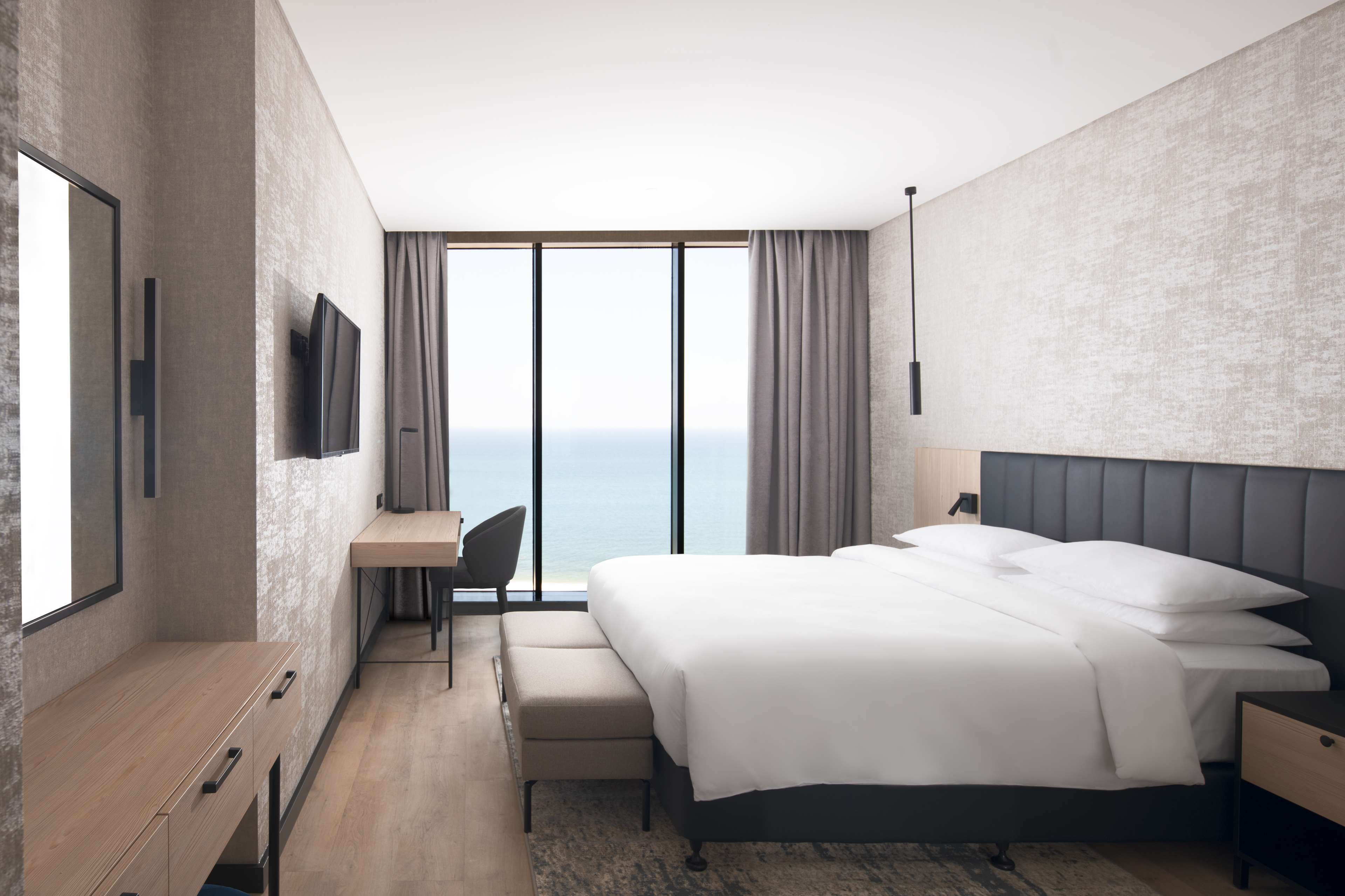 Park Inn by Radisson Hotel & Apartments Kuwait - Guest Room - Sea View