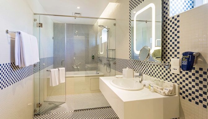 Park Inn by Radisson Hotel & Residence Duqm - غرفة الضيوف