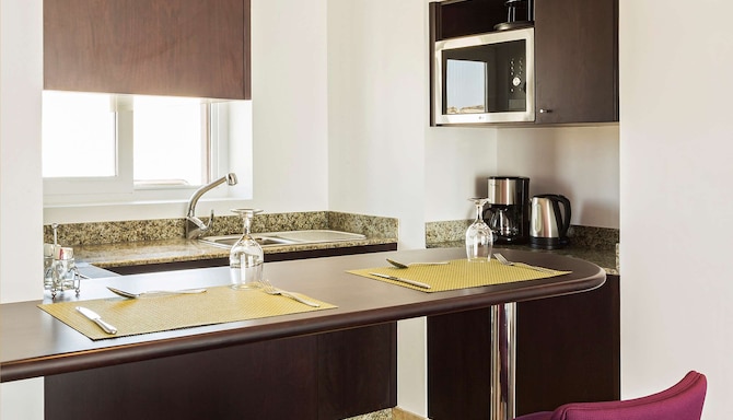 Park Inn by Radisson Hotel & Residence Duqm - جناح