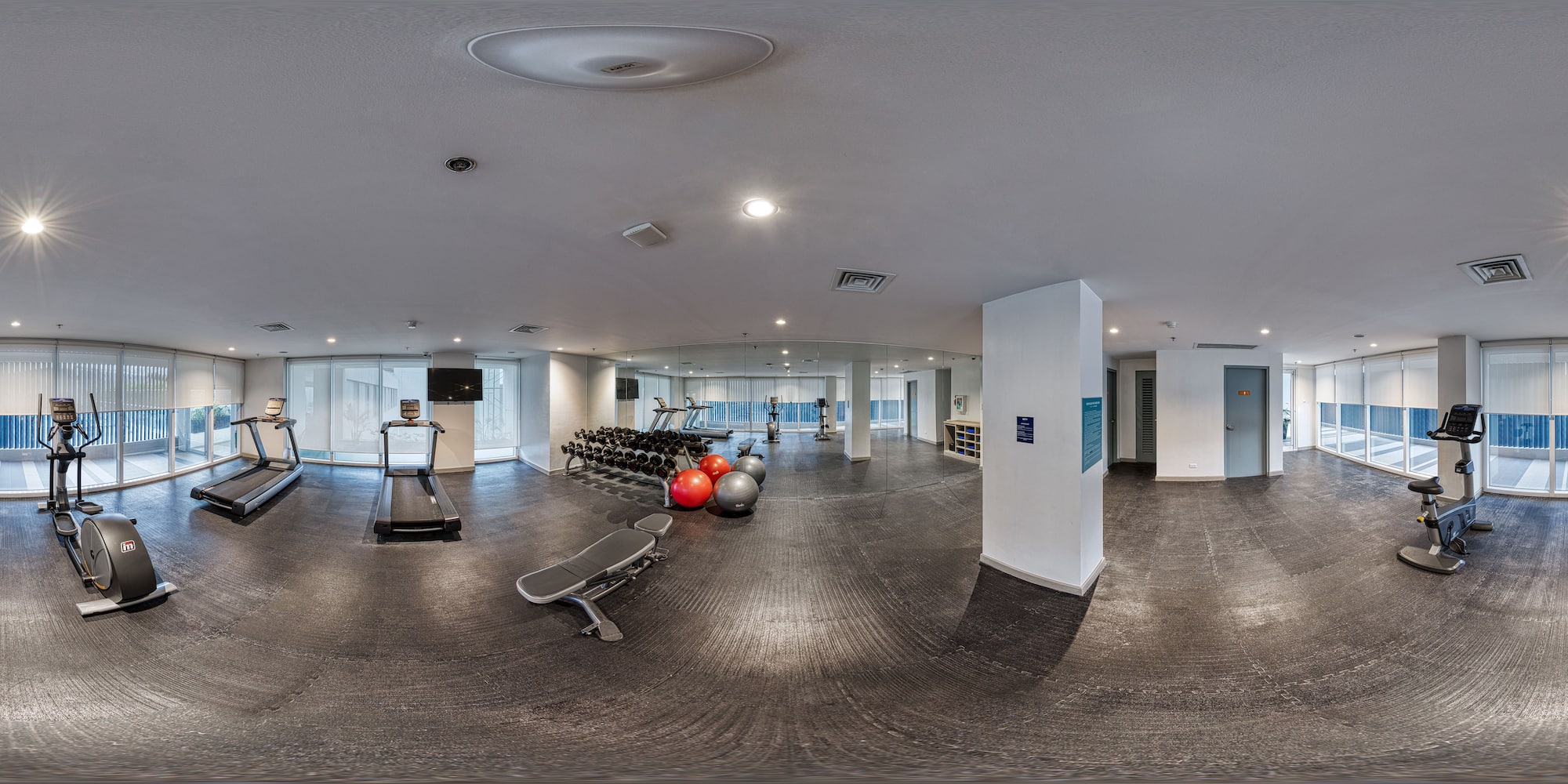 Park Inn by Radisson Iloilo - Hotel Gym