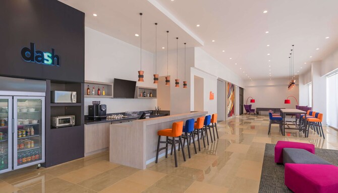 Park Inn By Radisson Iloilo - Lobby Lounge