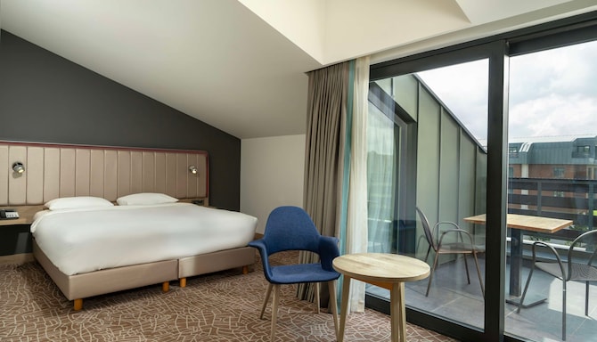 Park Inn by Radisson Istanbul Airport, Odayeri - Superior Room - Forest View & Balcony