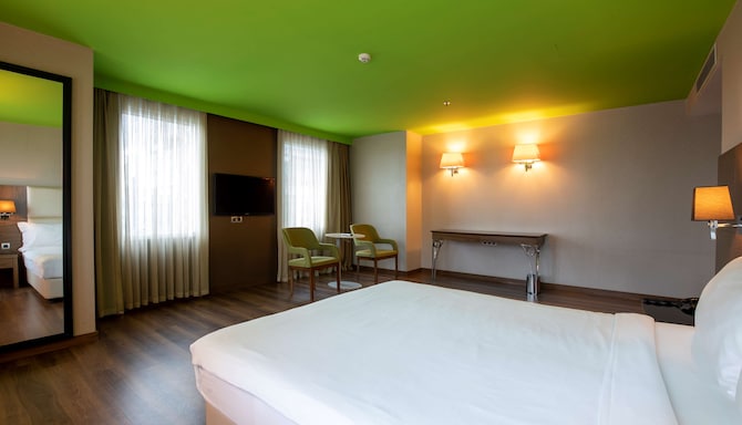 Park Inn by Radisson Istanbul Asia Kavacik - Family Room
