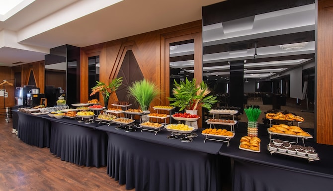 Park Inn by Radisson Istanbul Asia Kavacik - Atlas Meeting Room catering service