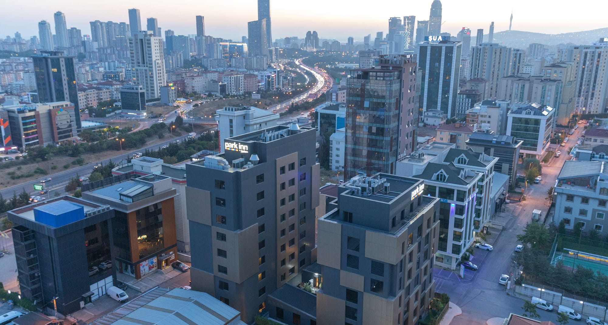 Park Inn by Radisson Istanbul Atasehir - Hotel Exterior