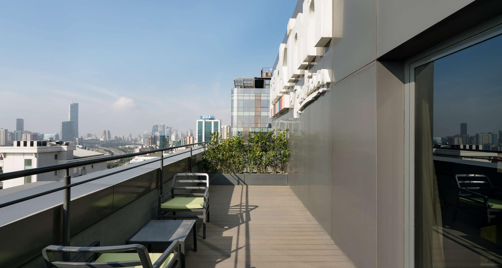 Park Inn by Radisson Istanbul Atasehir - Superior Room with terrace