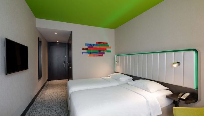 Park Inn by Radisson Istanbul Atasehir - Standard Room twin beds