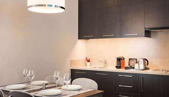 Park Inn by Radisson Istanbul Atasehir - Suite Kitchenette