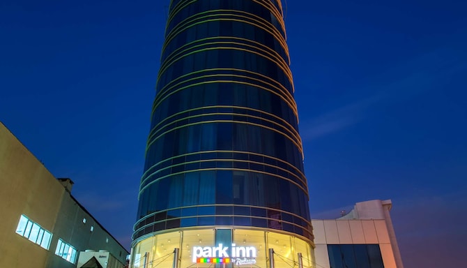 Park Inn by Radisson Istanbul Ataturk Airport - Exterior Hotel View