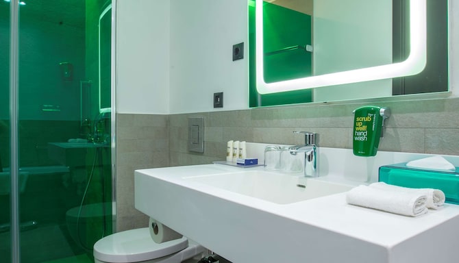 Park Inn by Radisson Istanbul Ataturk Airport - 客房