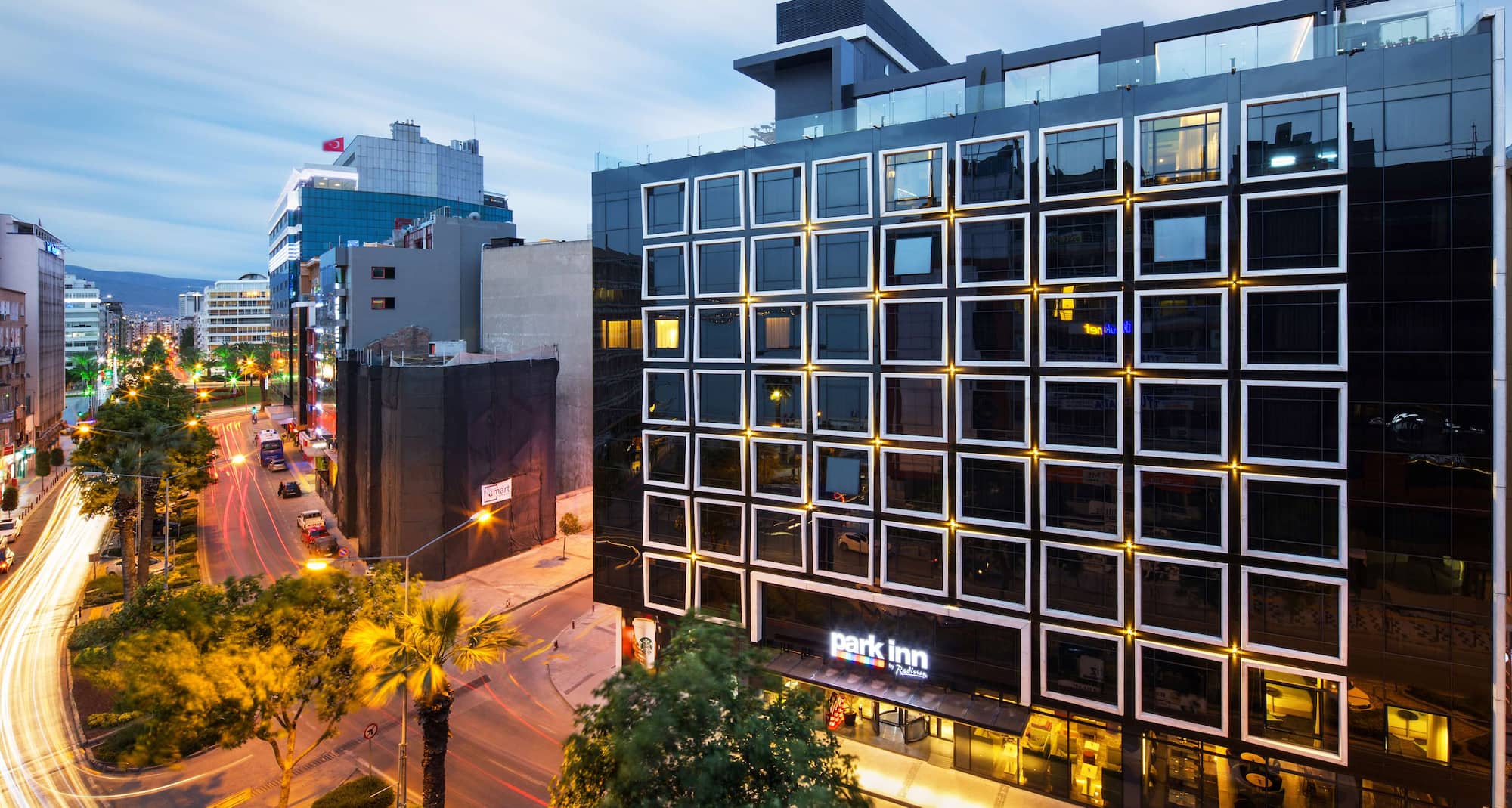 Park Inn by Radisson Izmir - Exterior Hotel View
