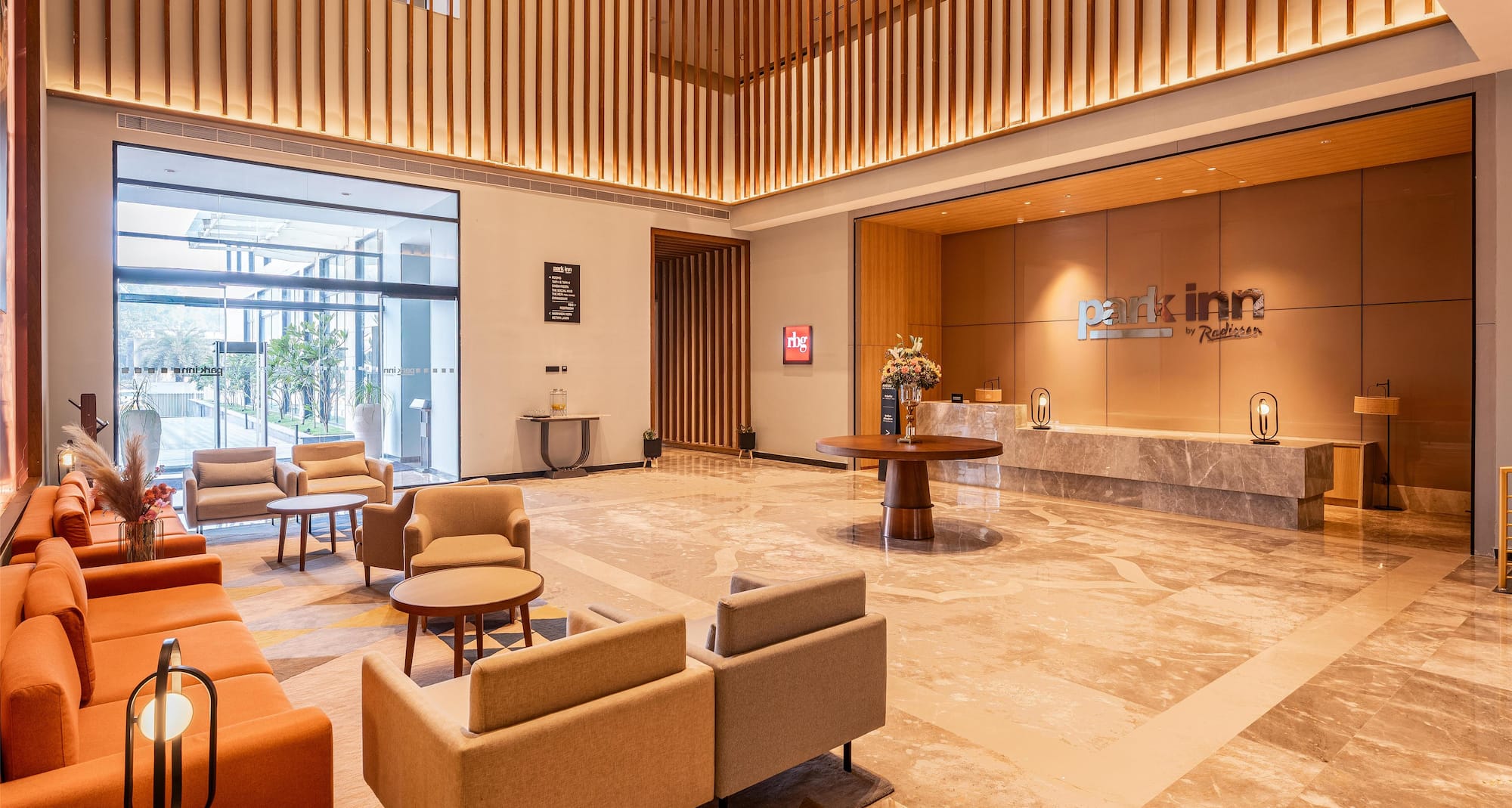 Park Inn by Radisson Jabalpur - Lobby