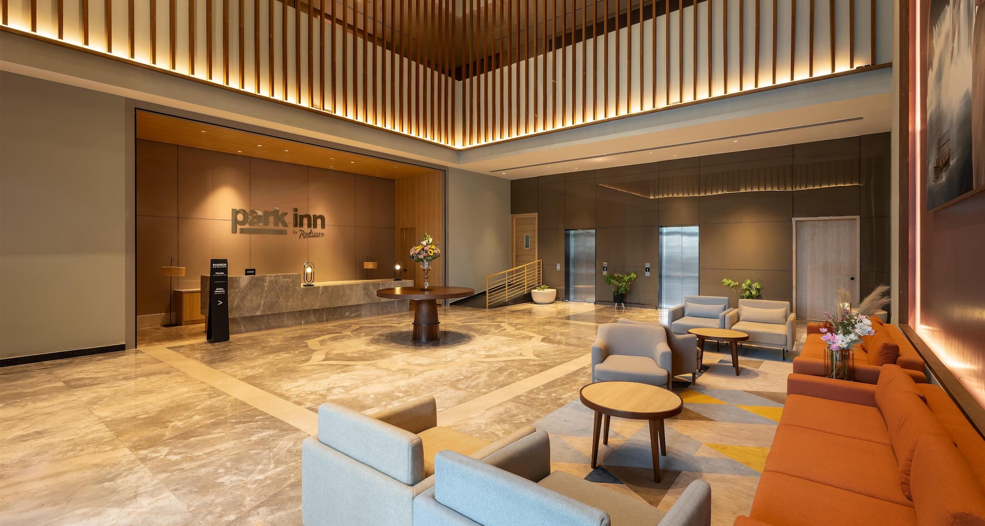 Park Inn by Radisson Jabalpur - Lobby