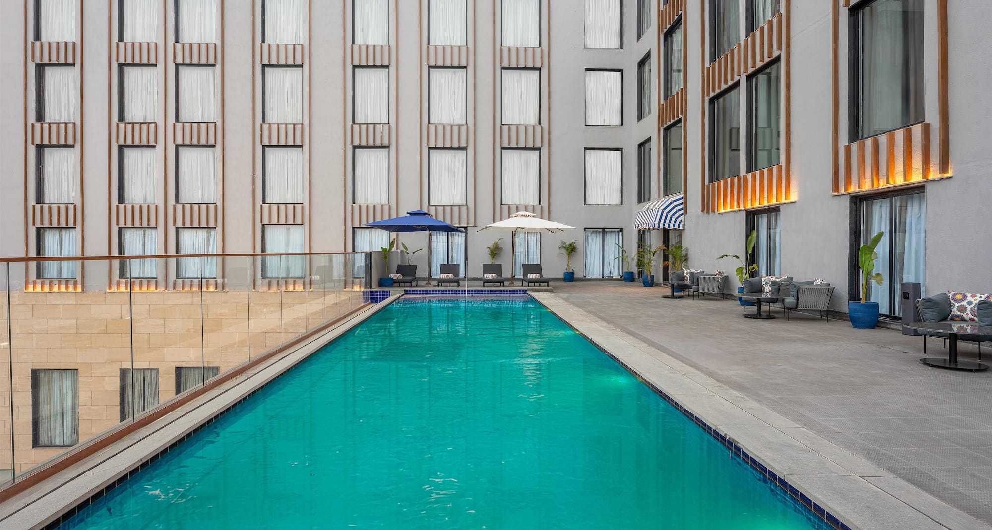 Park Inn by Radisson Jabalpur - The Ken Swimming Pool