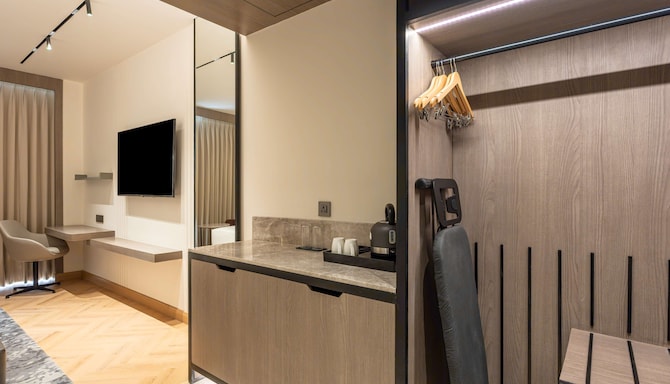 Park Inn by Radisson Jalandhar - Guest Room amenities