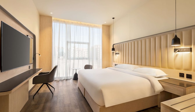 Park Inn by Radisson Jeddah Al Hamra - King Standard Room
