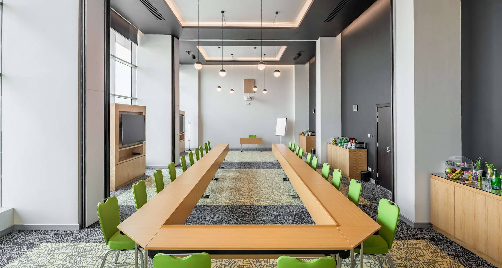 Park Inn by Radisson Jeddah Madinah Road - Meeting room large - U-shape setup