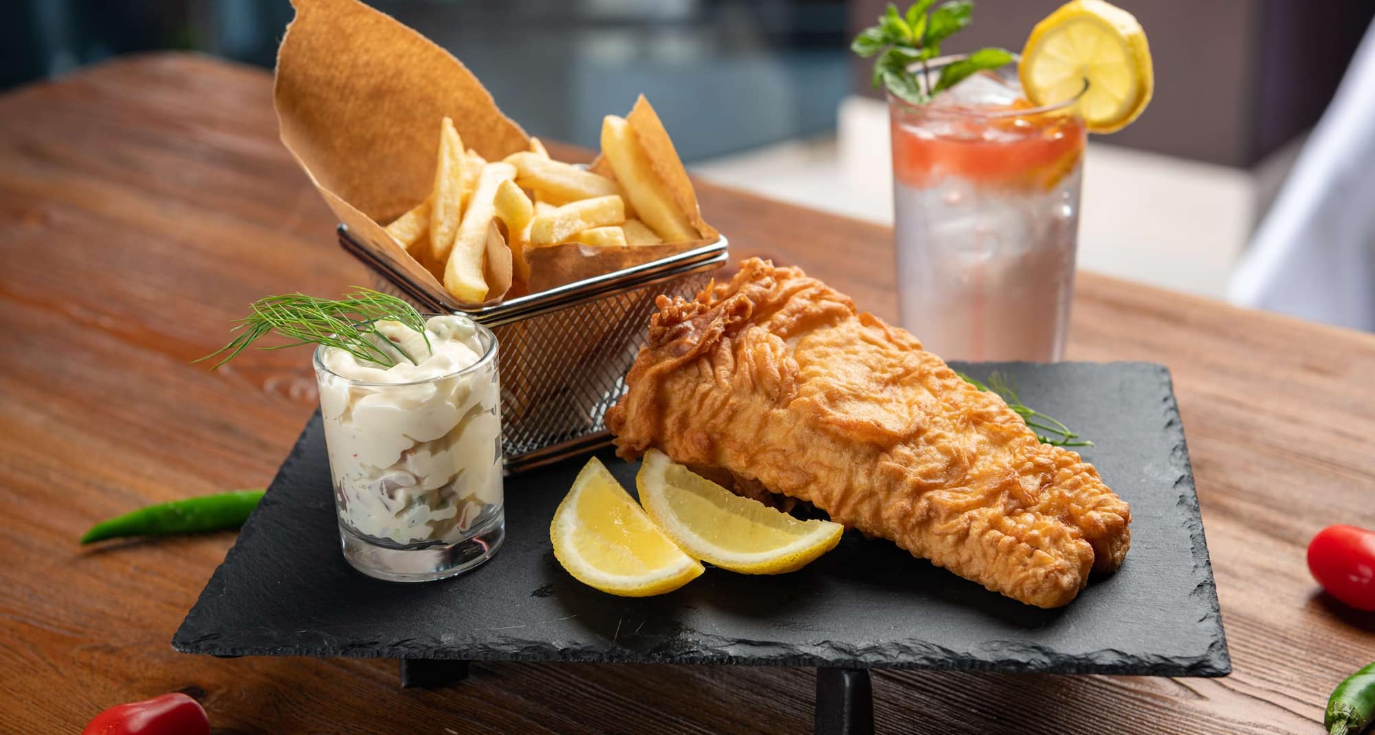 بارك إن باي راديسون جدة طريق المدينة، غداء/عشاء