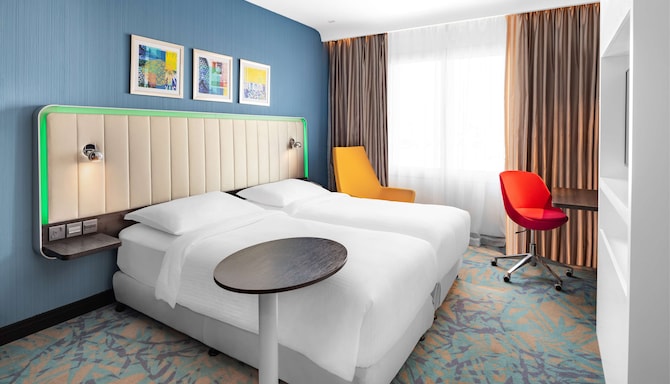 Park Inn by Radisson Jubail Industrial City - Standard Room with twin beds