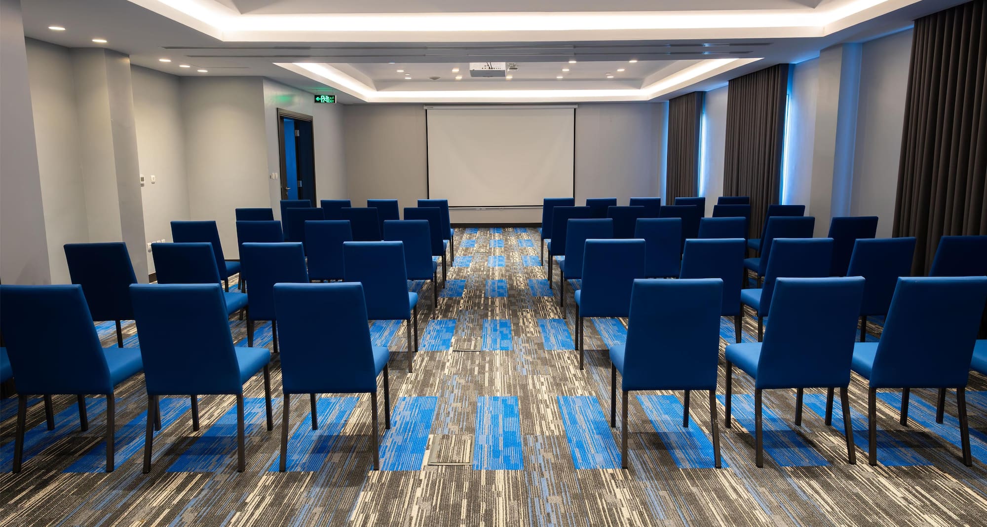 Park Inn by Radisson Jubail Industrial City - Sidney Theater