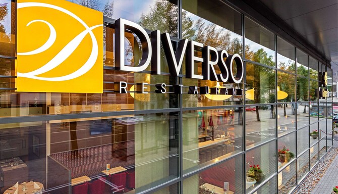 Park Inn By Radisson Kaunas – Restaurant – Außenbereich