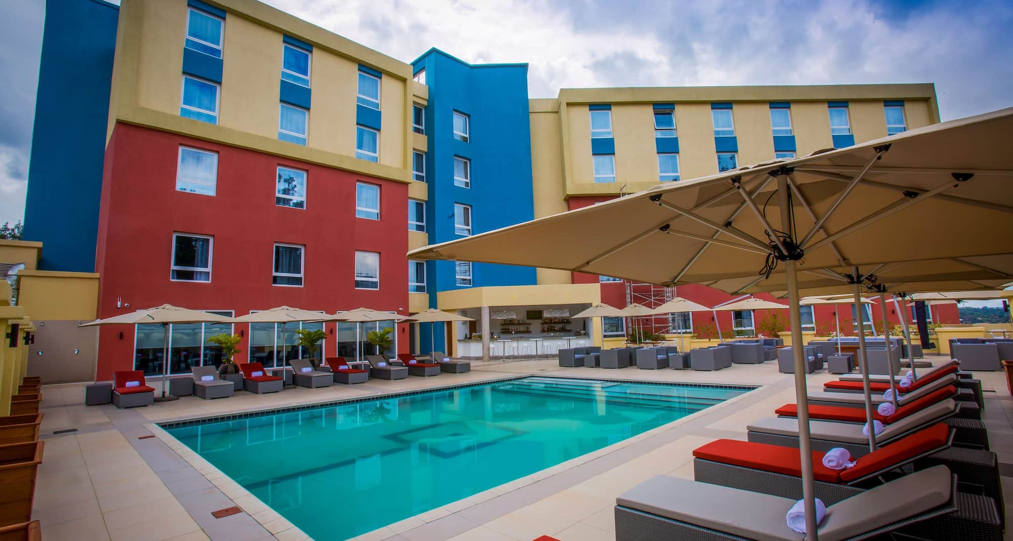 Park Inn by Radisson Kigali - Outdoor pool