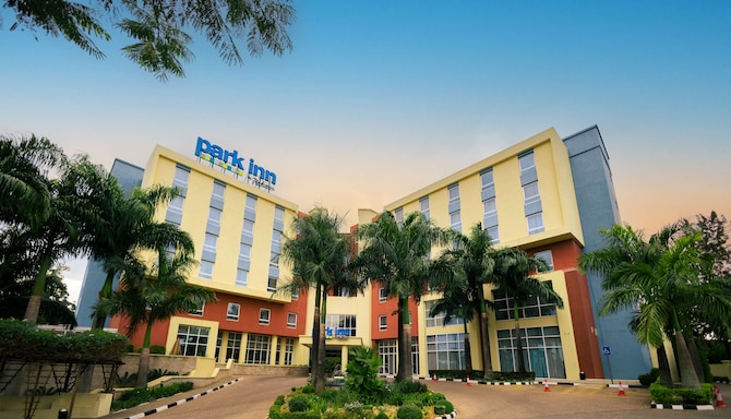 Park Inn by Radisson Kigali - Hotel Exterior