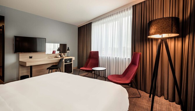 Park Inn Radisson Airport Krakow Taxi www.radissonhotels.com