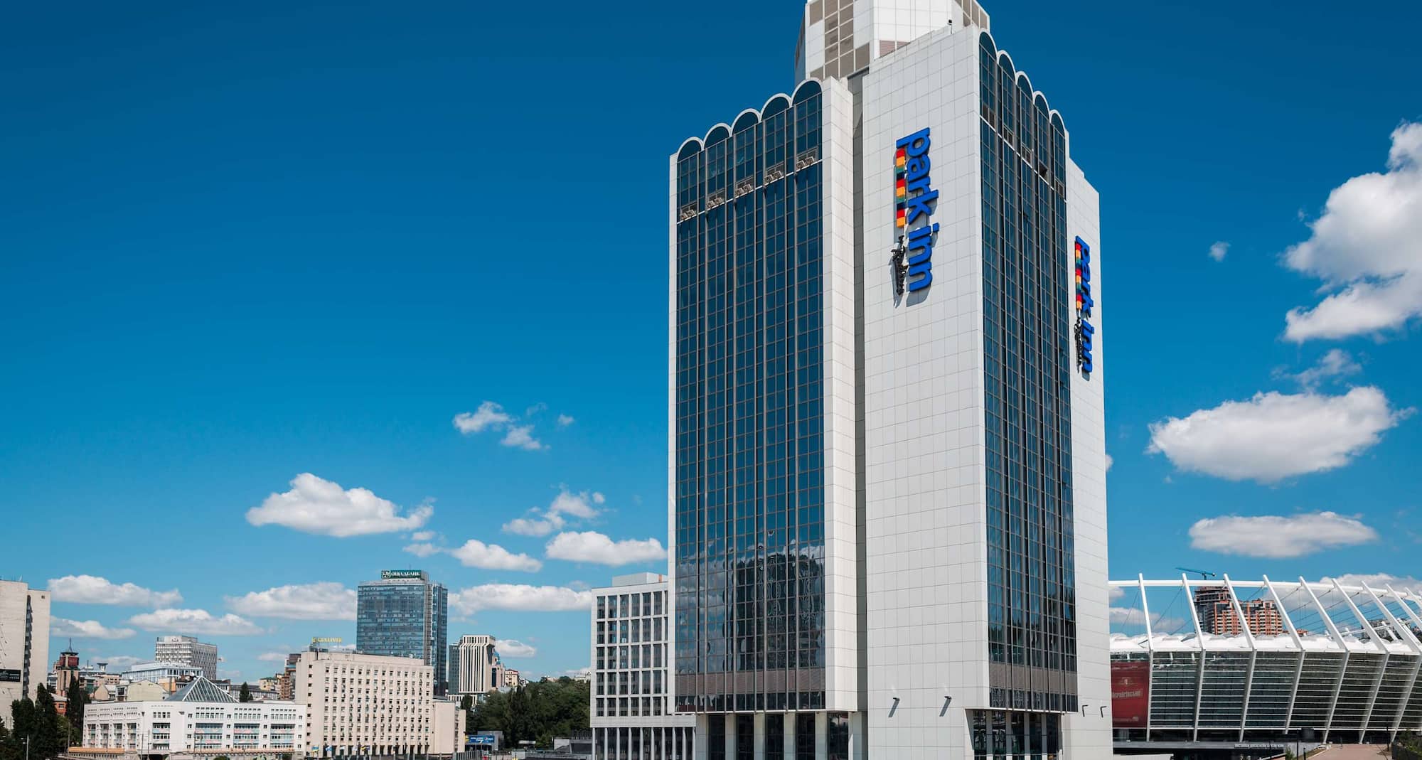 Park Inn by Radisson Kyiv Troyitska - Exterior