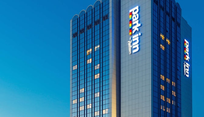 Park Inn by Radisson Kyiv Troyitska - Exterior