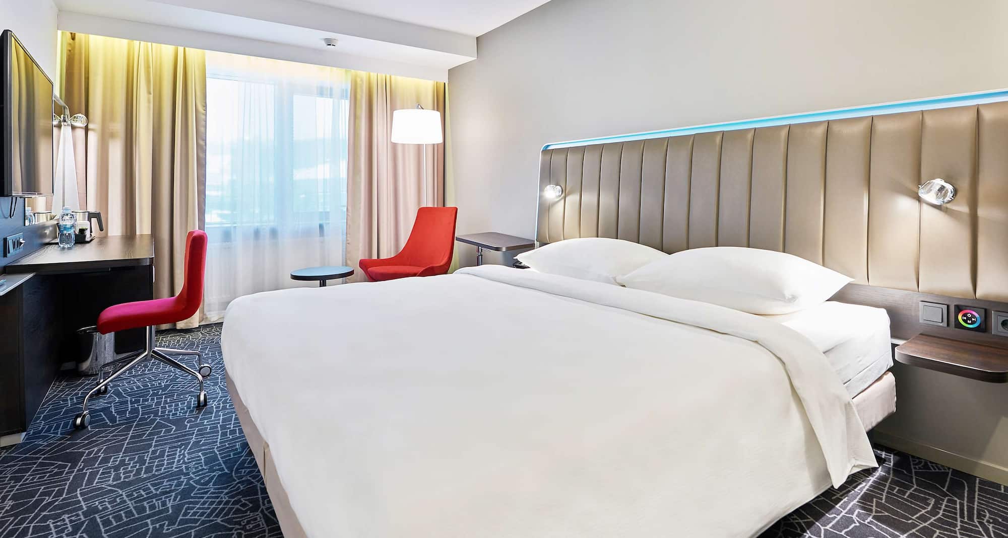 Park Inn by Radisson Kyiv Troyitska - номер