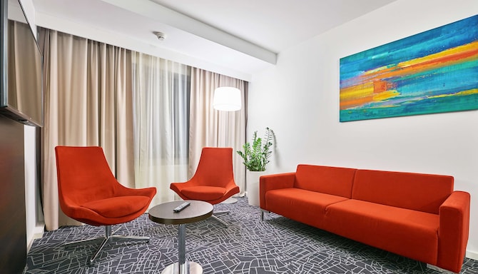 Park Inn by Radisson Kyiv Troyitska - Junior suite