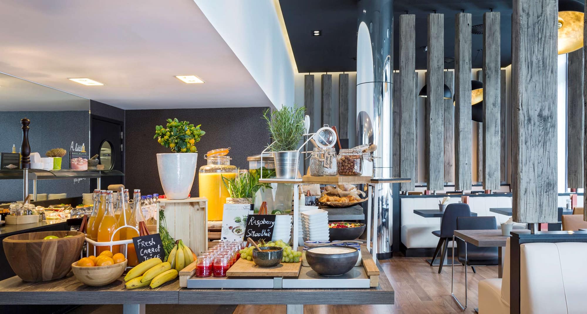 Park Inn by Radisson Leuven - Breakfast Buffet