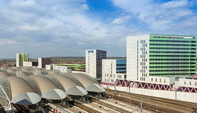 Park Inn by Radisson Leuven - Hotel Exterior