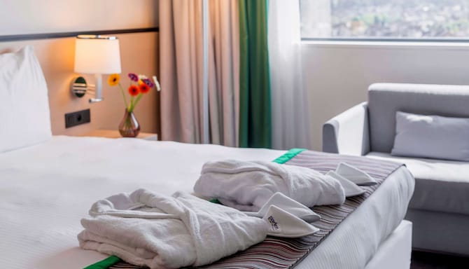 Park Inn by Radisson Leuven - Guest Room Bathrobes and Slippers on Bed