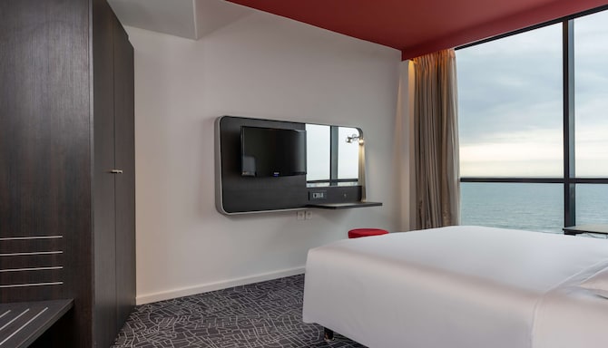 Park Inn by Radisson Libreville - Suite with sea view