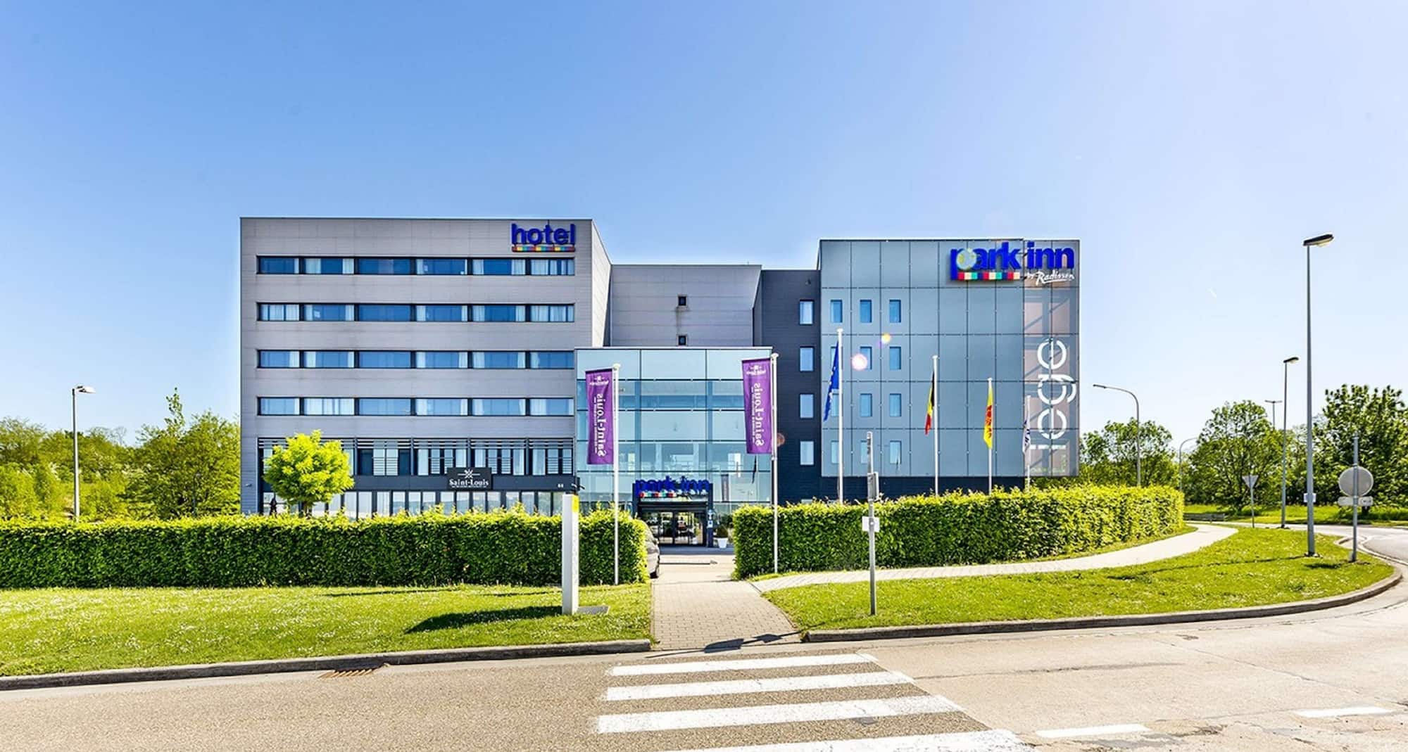Park Inn By Radisson Liege Airport Restaurant www.radissonhotels.com