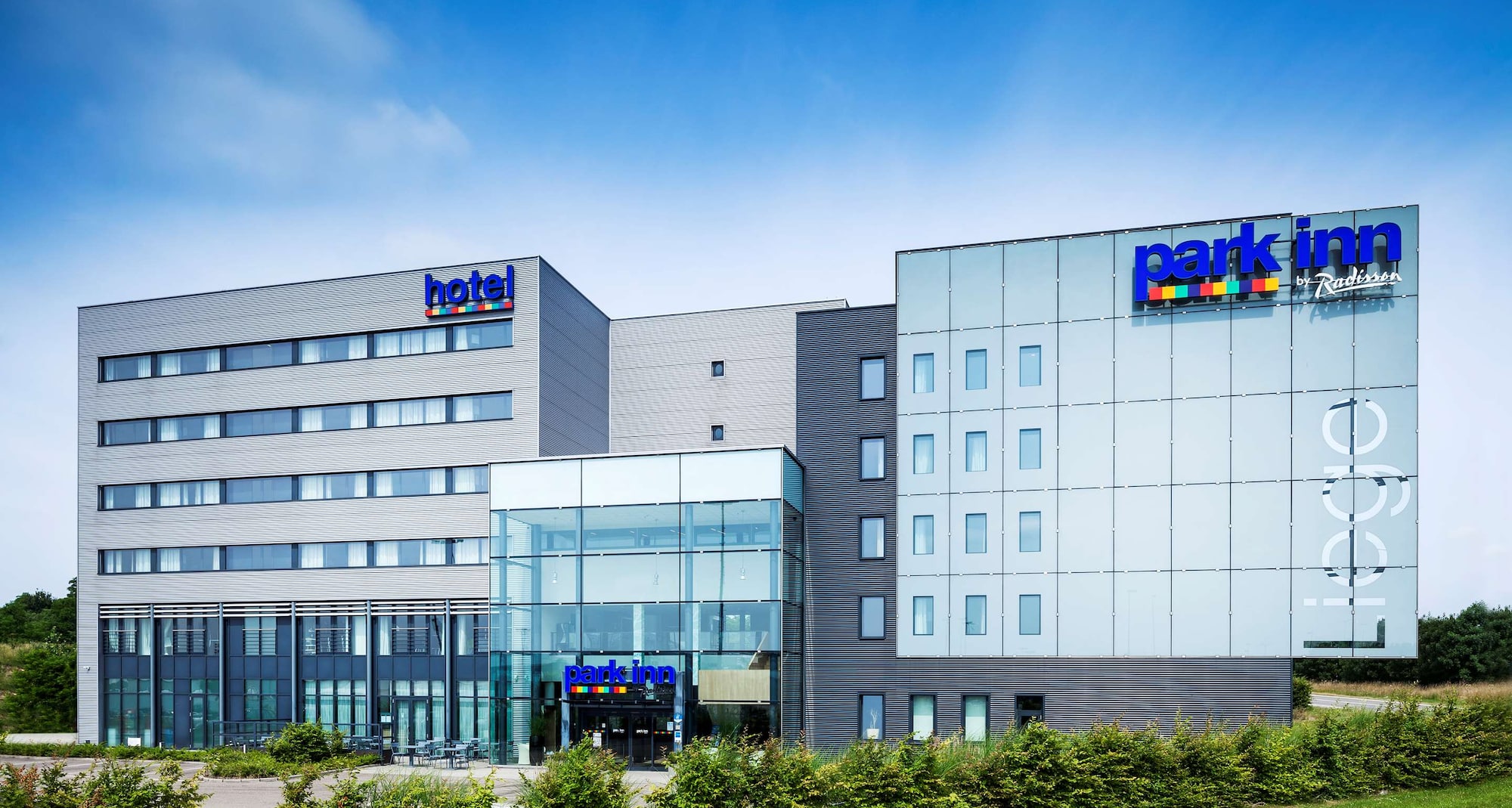 Park Inn By Radisson Liege Airport - Hotel Exterior
