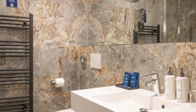Park Inn By Radisson Liege Airport - Chambres / Logements