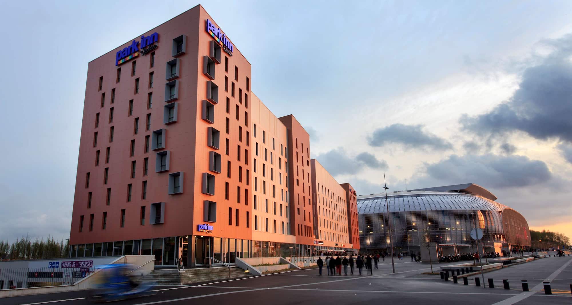 Park Inn by Radisson Lille Grand Stade - Vue extérieure