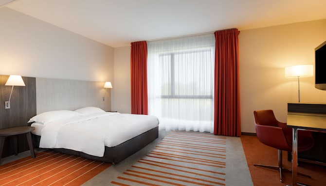 Park Inn by Radisson Lille Grand Stade - Superior Room panoramic view