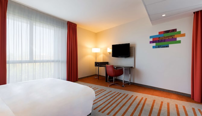 Park Inn by Radisson Lille Grand Stade - Superior Room panoramic view