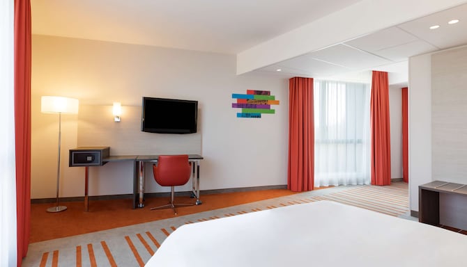 Park Inn by Radisson Lille Grand Stade - Superior Room panoramic view