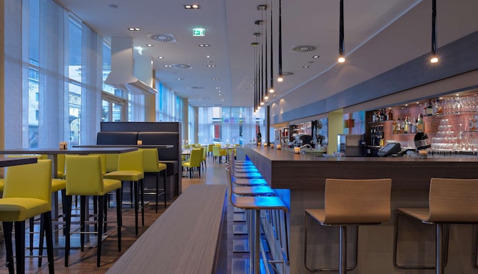 Park Inn By Radisson Linz – Bar