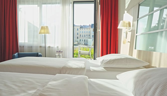 Park Inn by Radisson Linz - Standard Zimmer Terrasse