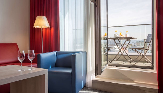 Park Inn by Radisson Linz - Suite