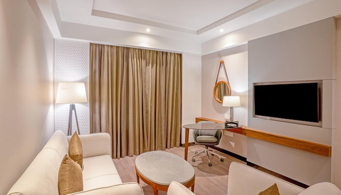 Park Inn by Radisson Lucknow Vikas Nagar - Executive Suite