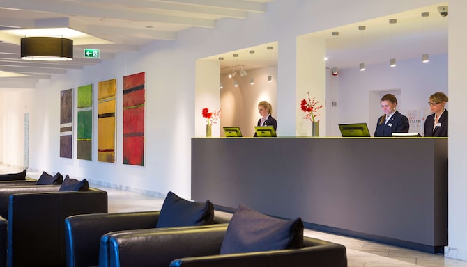 Was Kostet Das Frühstück Im Park Inn Bei Radisson Lübeck www.radissonhotels.com
