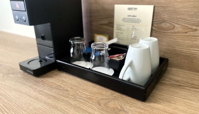 Park Inn by Radisson Luxembourg City - Coffee amenities